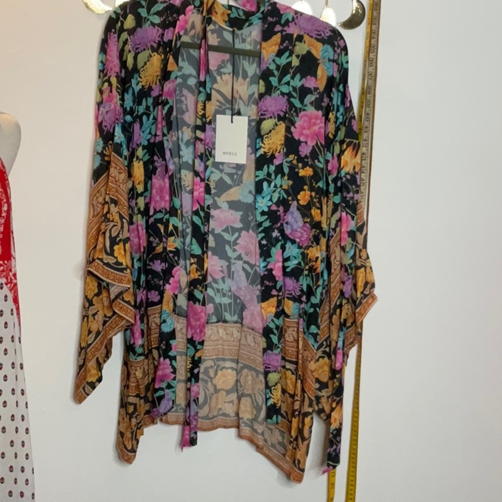 🌸Spell🌸Butterfly Short  Kimono M/L - Picture 5 of 11